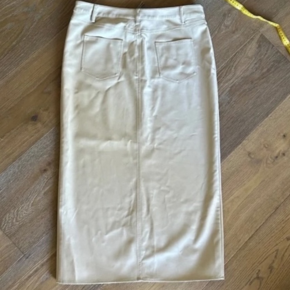 WAYF Roberta Faux Leather Midi Skirt Cream Nude Size XL NWOT - Picture 3 of 11
